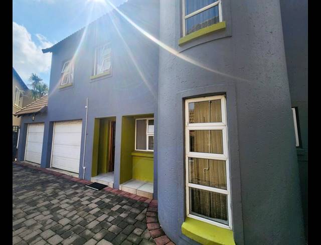 3 BEDROOM HOUSE FOR SALE IN SONNEVELD